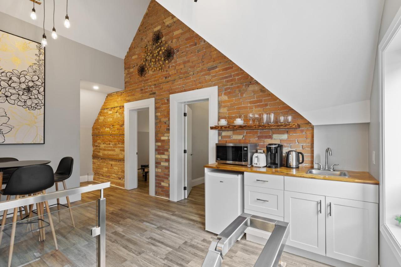 Entire 1 Bedroom Apartment Across From Google - Br5 Китченер Экстерьер фото
